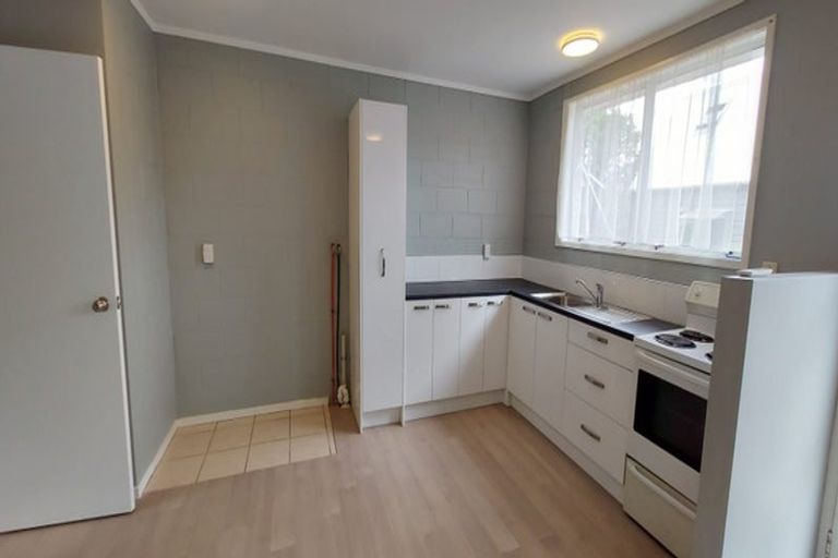 Photo of property in 3/28 Saxon Street, Waterview, Auckland, 1026