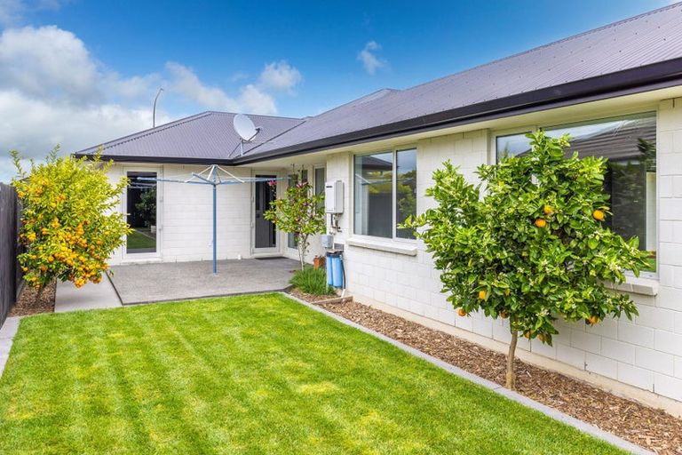 Photo of property in 18 Lilac Close, Cambridge, 3434