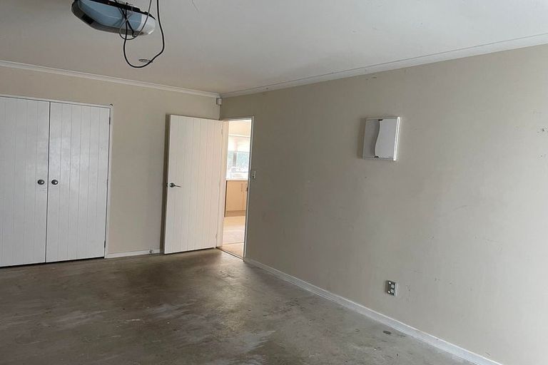 Photo of property in 38 Ashlynne Avenue, Papatoetoe, Auckland, 2025