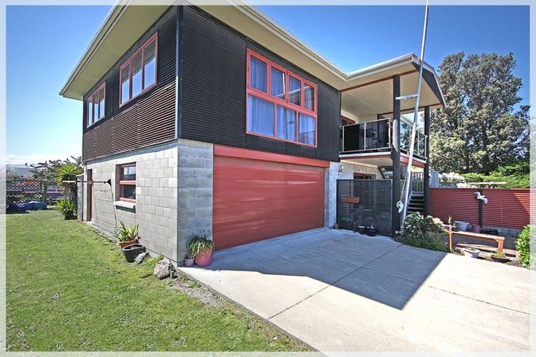 Photo of property in 29a Roore Street, Foxton Beach, Foxton, 4815