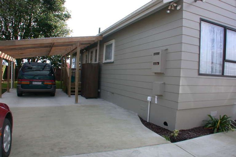 Photo of property in 43a Sutton Crescent, Papakura, 2110