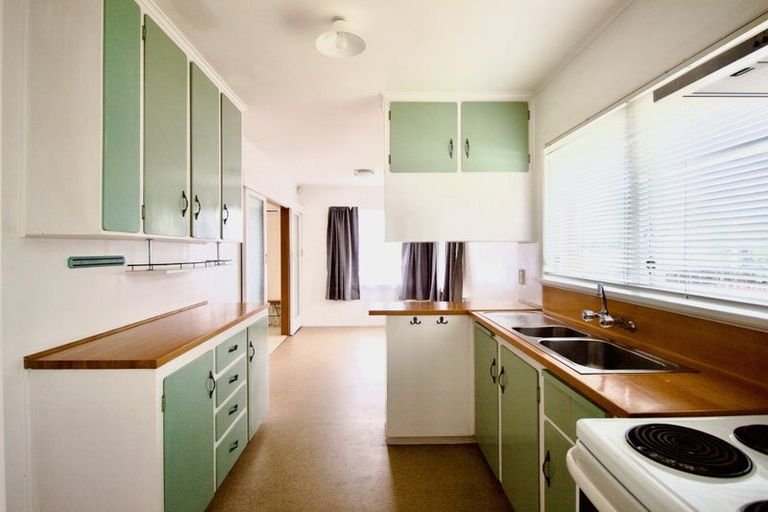 Photo of property in 14 Waterlea Avenue, Mangere Bridge, Auckland, 2022