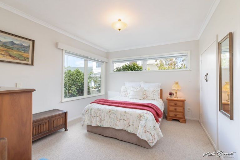 Photo of property in 39 Maungaraki Road, Korokoro, Lower Hutt, 5012