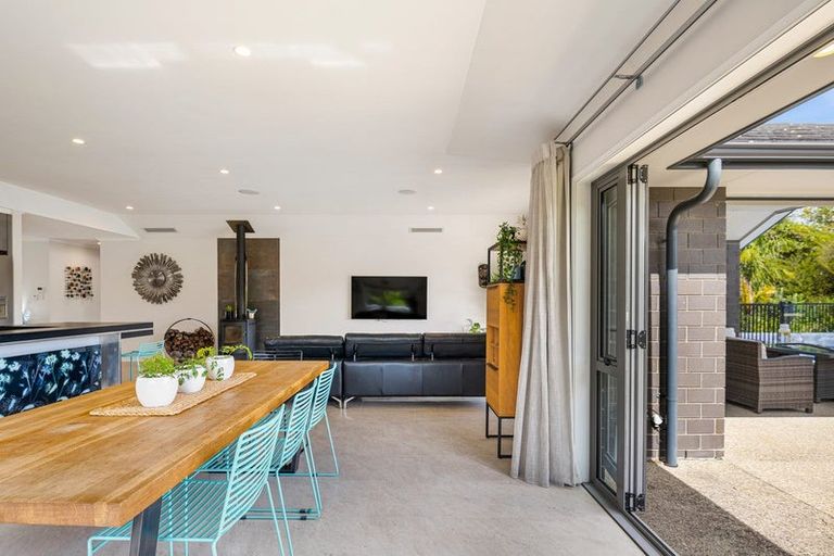 Photo of property in 1009 Kahikatea Flat Road, Waitoki, Kaukapakapa, 0871