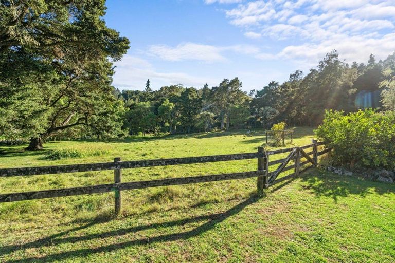 Photo of property in 205 Cemetery Road, Maunu, Whangarei, 0179