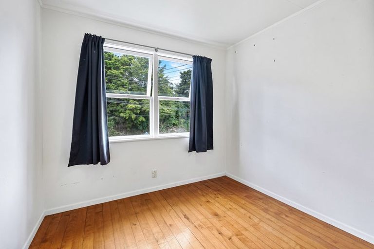 Photo of property in 8 Memorial Drive, Parahaki, Whangarei, 0112