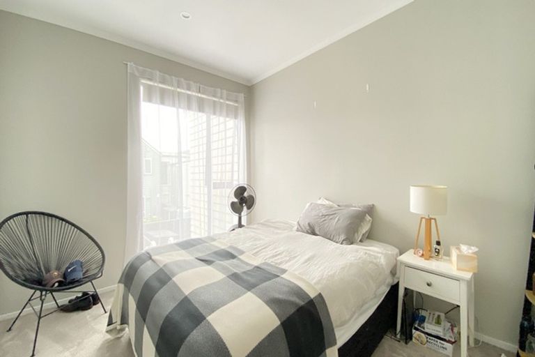 Photo of property in 57 Glidepath Road, Hobsonville, Auckland, 0616