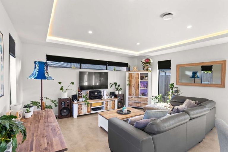 Photo of property in 15 Evelyn Crescent, Marshland, Christchurch, 8083