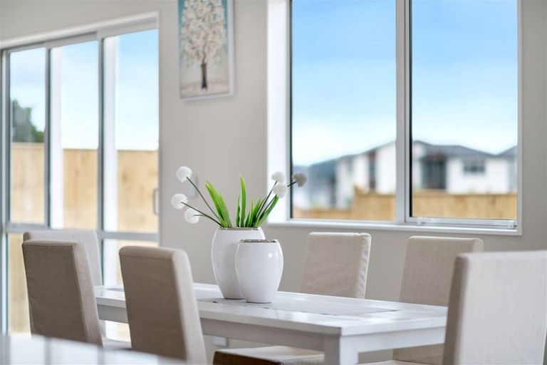 Photo of property in 15 Drumconnell Drive, Flat Bush, Auckland, 2019