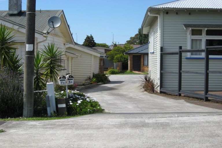 Photo of property in 5a Tanners Road, Mangere Bridge, Auckland, 2022