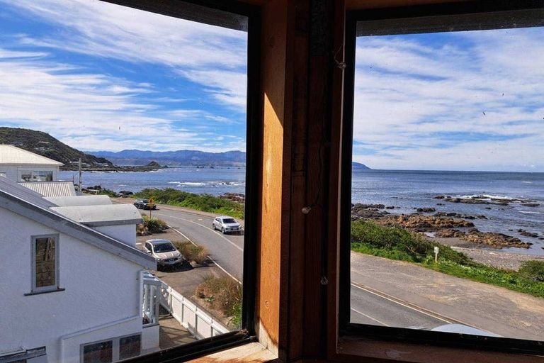 Photo of property in 158 Owhiro Bay Parade, Owhiro Bay, Wellington, 6023