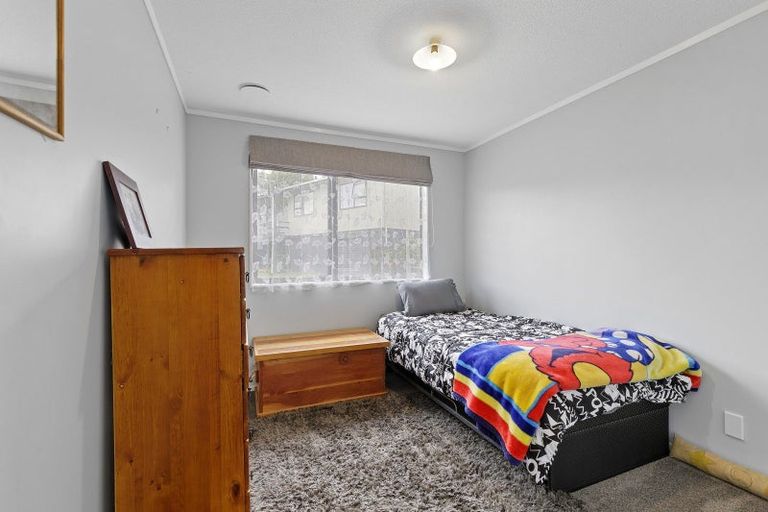 Photo of property in 112 Norana Road, Timberlea, Upper Hutt, 5018
