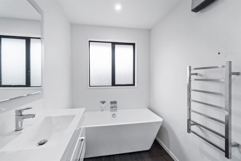 Photo of property in 6 Marble Court, Rolleston, 7614