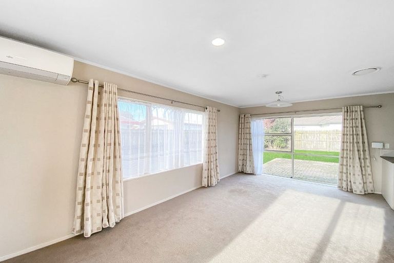 Photo of property in 184 Burswood Drive, Burswood, Auckland, 2013