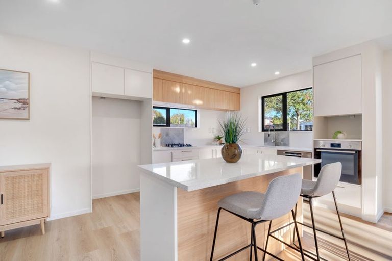 Photo of property in 2/34 Ashlynne Avenue, Papatoetoe, Auckland, 2025