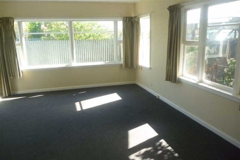 Photo of property in 59 Main North Road, Woodend, 7610