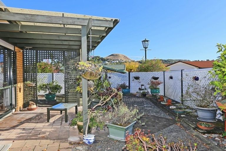 Photo of property in 11 Beaufort Place, Taradale, Napier, 4112
