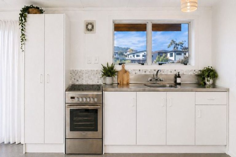 Photo of property in 53a Hillview Road, Waihi Beach, 3611