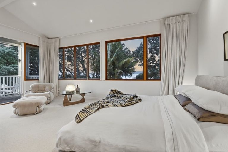 Photo of property in 16 Joan Street, Point Chevalier, Auckland, 1022