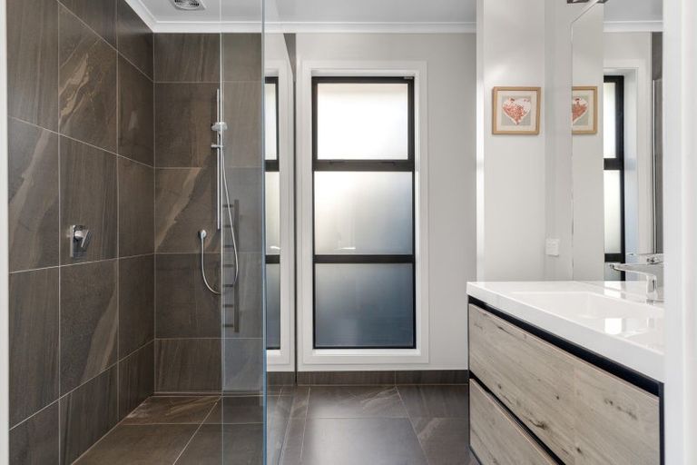 Photo of property in 8 Rosemary Place, Stoke, Nelson, 7011