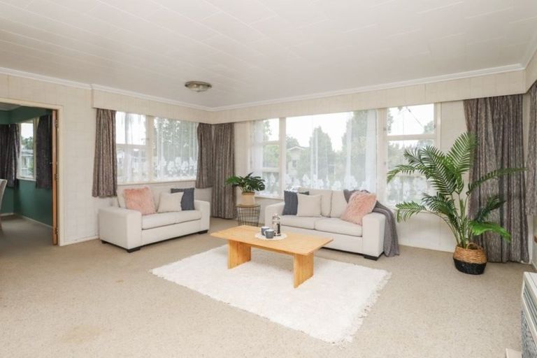 Photo of property in 12 Jennifer Place, Chartwell, Hamilton, 3210