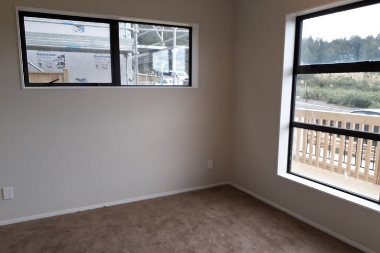 Photo of property in 38 Drumbuoy Drive, Flat Bush, Auckland, 2019