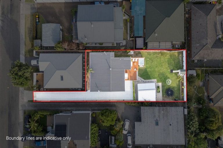 Photo of property in 218 Dickson Road, Papamoa Beach, Papamoa, 3118