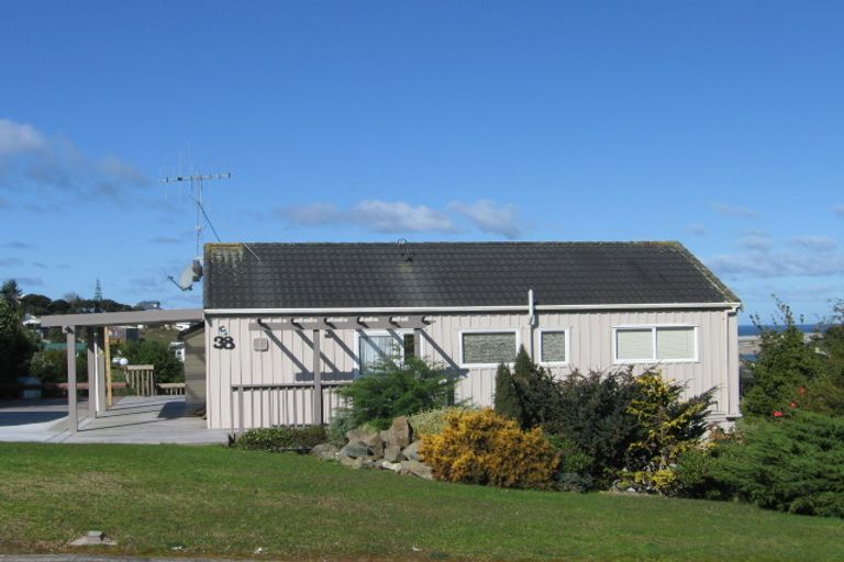 Photo of property in 38 Cullen Street, Mangawhai Heads, Mangawhai, 0505