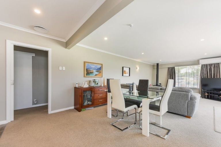 Photo of property in 14 Seaview Crescent, Picton, 7220