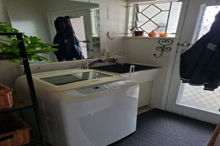 Photo of property in 1/81 Christmas Road, Manurewa, Auckland, 2102