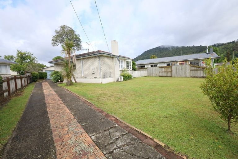 Photo of property in 10 Perepe Street, Mangakakahi, Rotorua, 3015