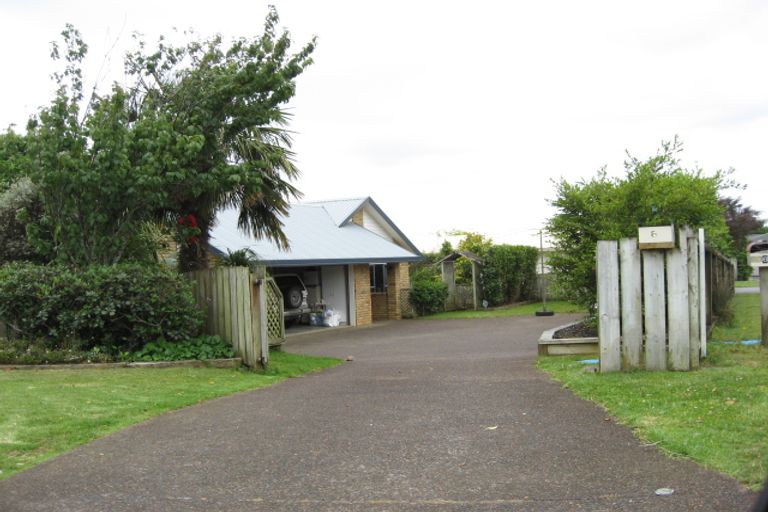 Photo of property in 8 Jackson Place, Pukekohe, 2120
