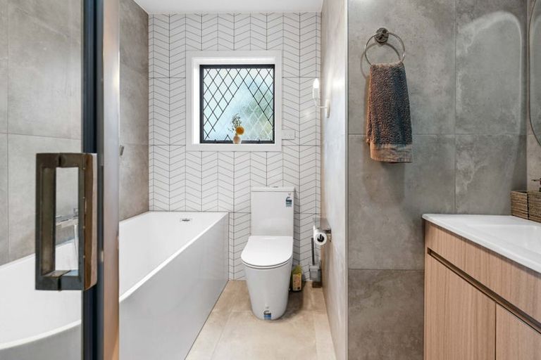 Photo of property in 231a Clarkin Road, Fairfield, Hamilton, 3214