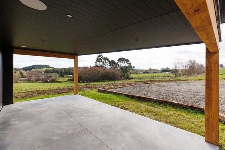Photo of property in 38 Fry Road, Halcombe, Feilding, 4777