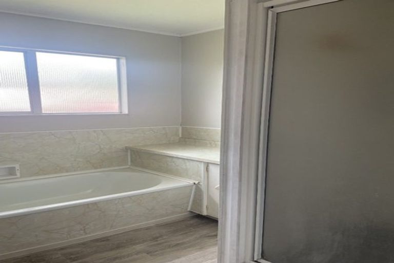 Photo of property in 14 Splitt Avenue, Glenview, Hamilton, 3206