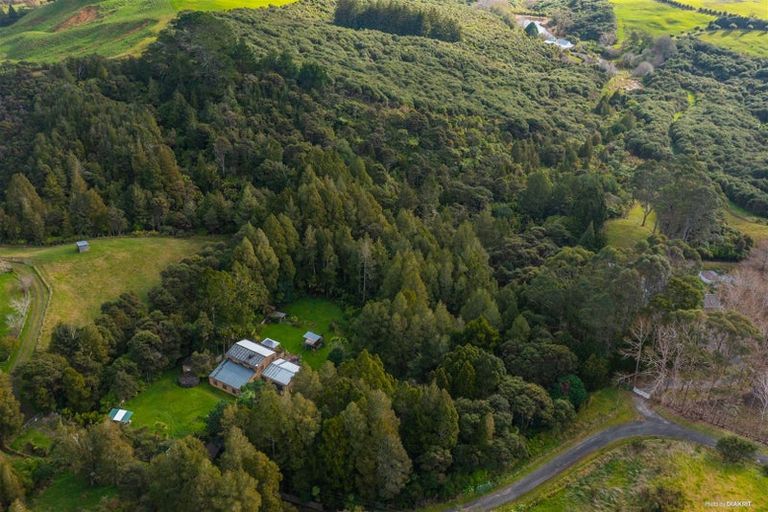 Photo of property in 16 Jack Barry Road, Waitoki, Albany, 0794