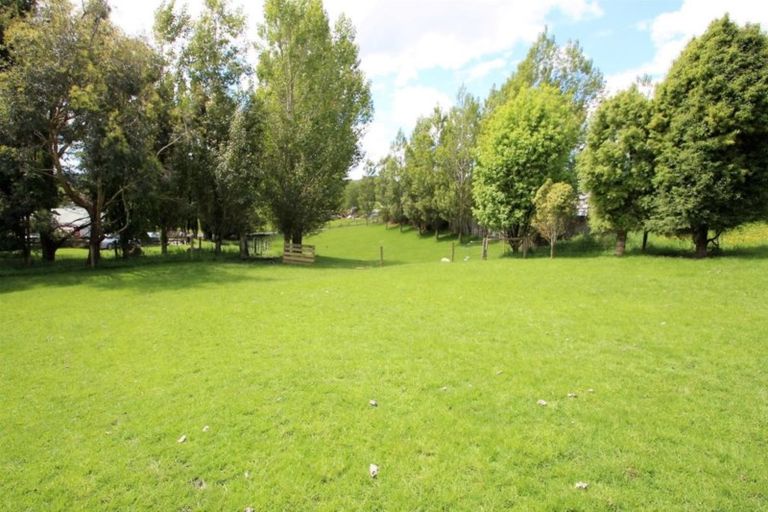 Photo of property in 24 Malvern Street, Waipahi, Gore, 9771