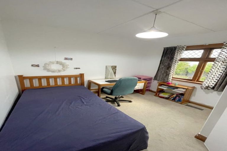 Photo of property in 17 Ranelagh Street, Karori, Wellington, 6012