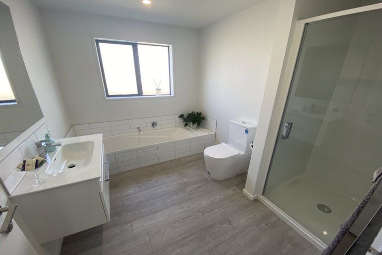 Photo of property in 36a Queenwood Road, Levin, 5510