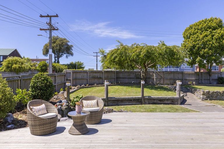 Photo of property in 5 Te Hatepe Avenue, Taupo, 3330