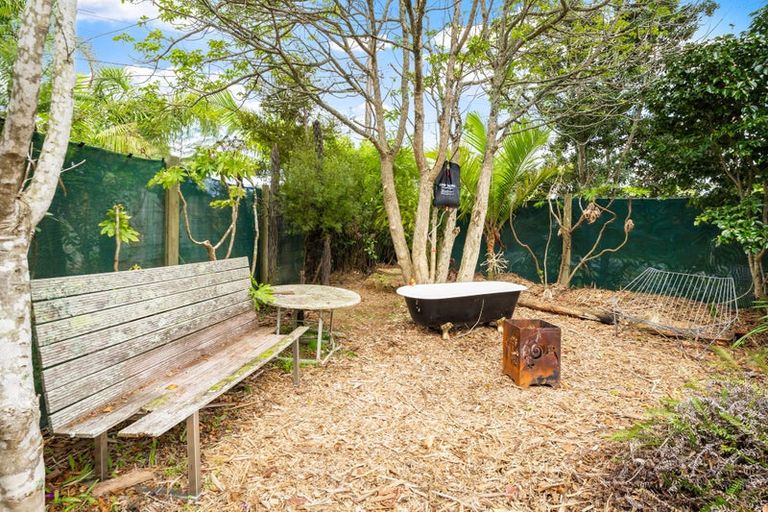 Photo of property in 22 Point Wells Road, Point Wells, Warkworth, 0986