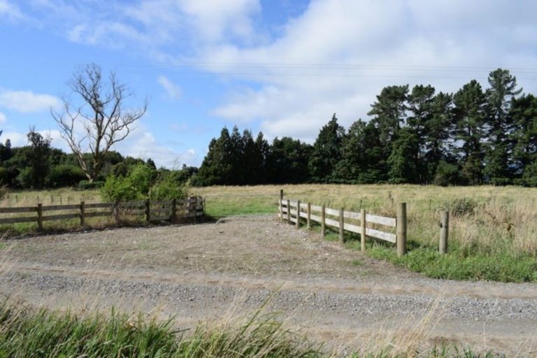 Photo of property in 27 Stratton Road, Muhunoa East, Levin, 5570