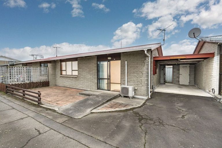 Photo of property in 65d Wesley Street, South Dunedin, Dunedin, 9012