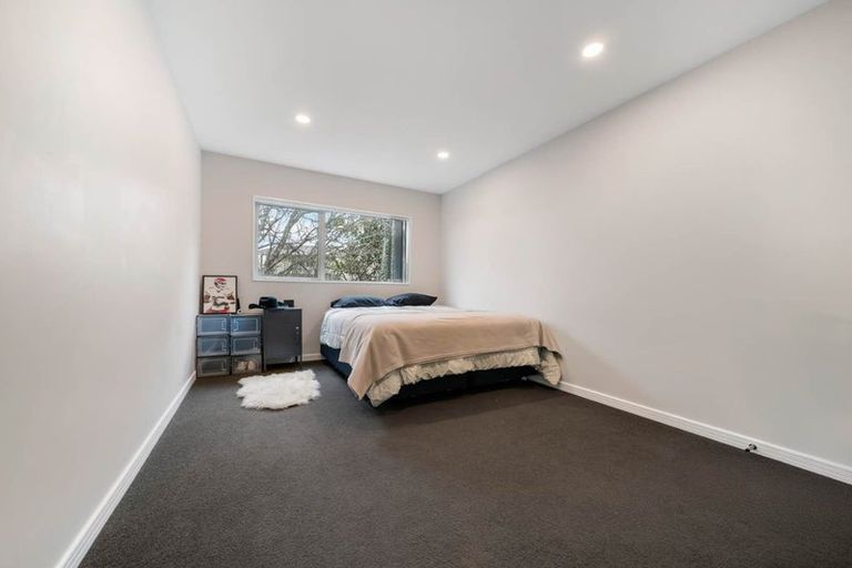 Photo of property in 4 Kearney Place, Massey, Auckland, 0614