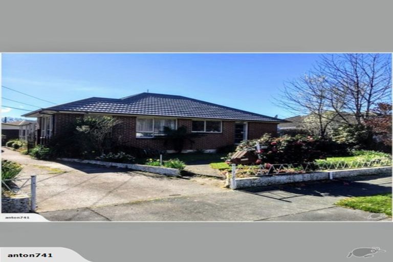 Photo of property in 12 Brabourne Street, Hillsborough, Christchurch, 8022