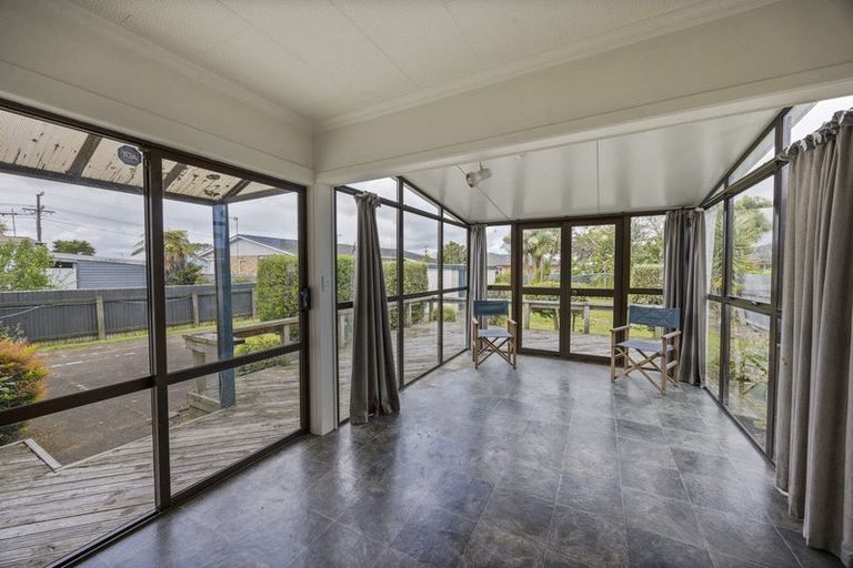 Photo of property in 86 Albion Street, Hawera, 4610