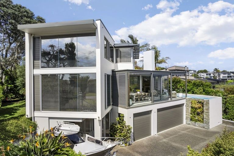 Photo of property in 3a Kowhai Road, Mairangi Bay, Auckland, 0630