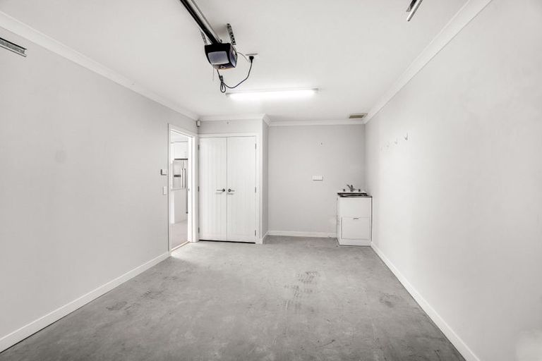 Photo of property in 16 Plantation Terrace, Orewa, 0931