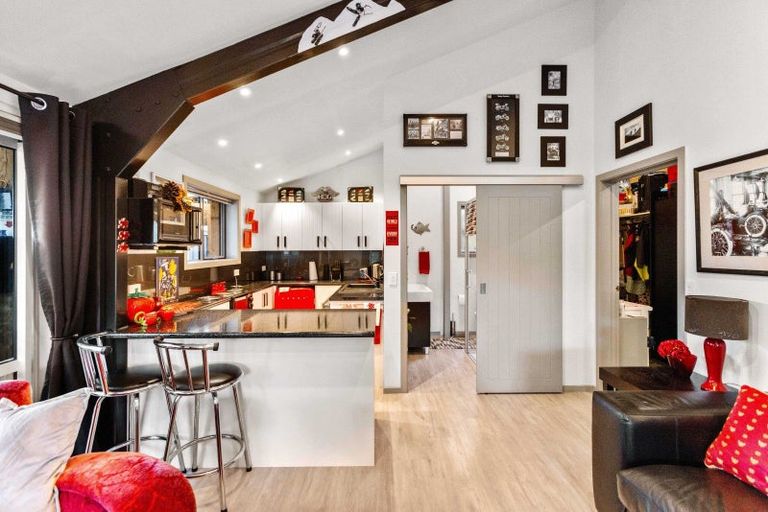 Photo of property in 21 Little Maude Drive, Lake Hawea, Wanaka, 9382