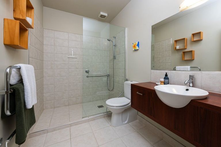 Photo of property in 3a Kowhai Road, Mairangi Bay, Auckland, 0630